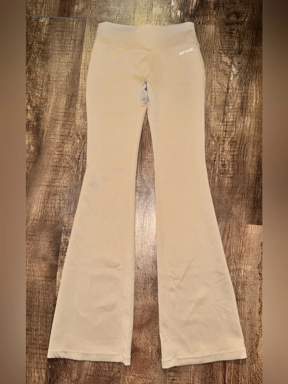 Dfyne Sculpt Flare Leggings in Taupe EUC - Picture 4 of 8